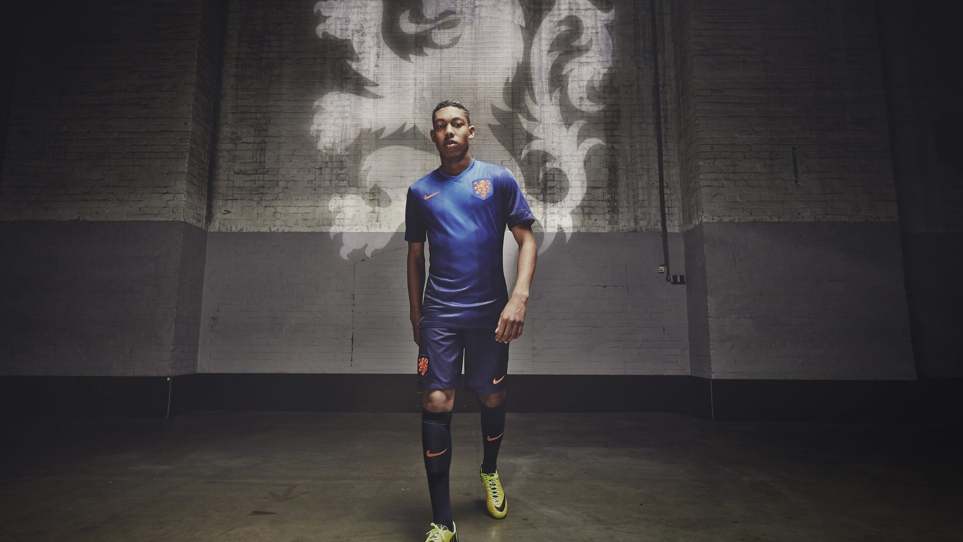 西班牙足球展现拉玛西亚血统，西班牙人3_0马拉加